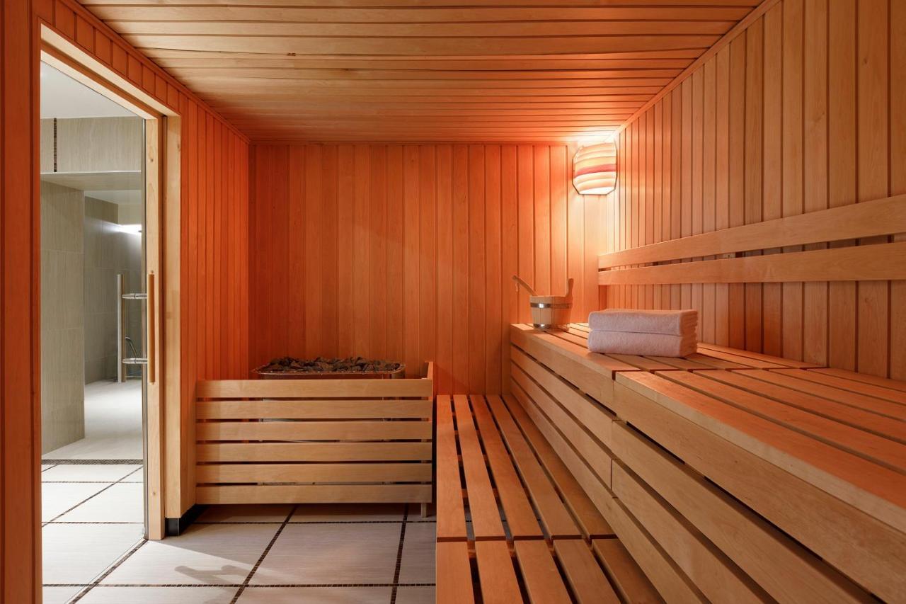 Hotel Barrire Le Westminster Le Touquet Luaran gambar A Finnish sauna