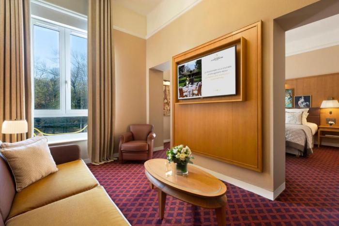 Hotel Barrire Le Westminster Le Touquet Bilik gambar A suite at the hotel