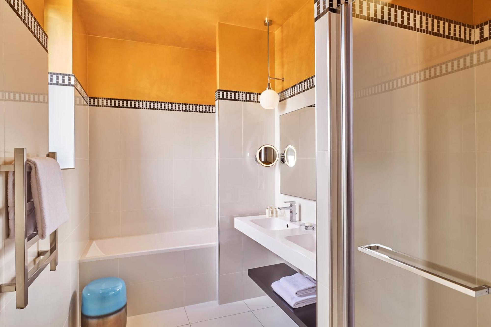Hotel Barrire Le Westminster Le Touquet Luaran gambar Bathroom